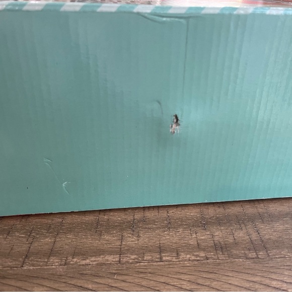 LOL Surprise! Quad Skates Adjust to 4 Sizes Push Button PVC Wheels Ages 4+ - Picture 2 of 8